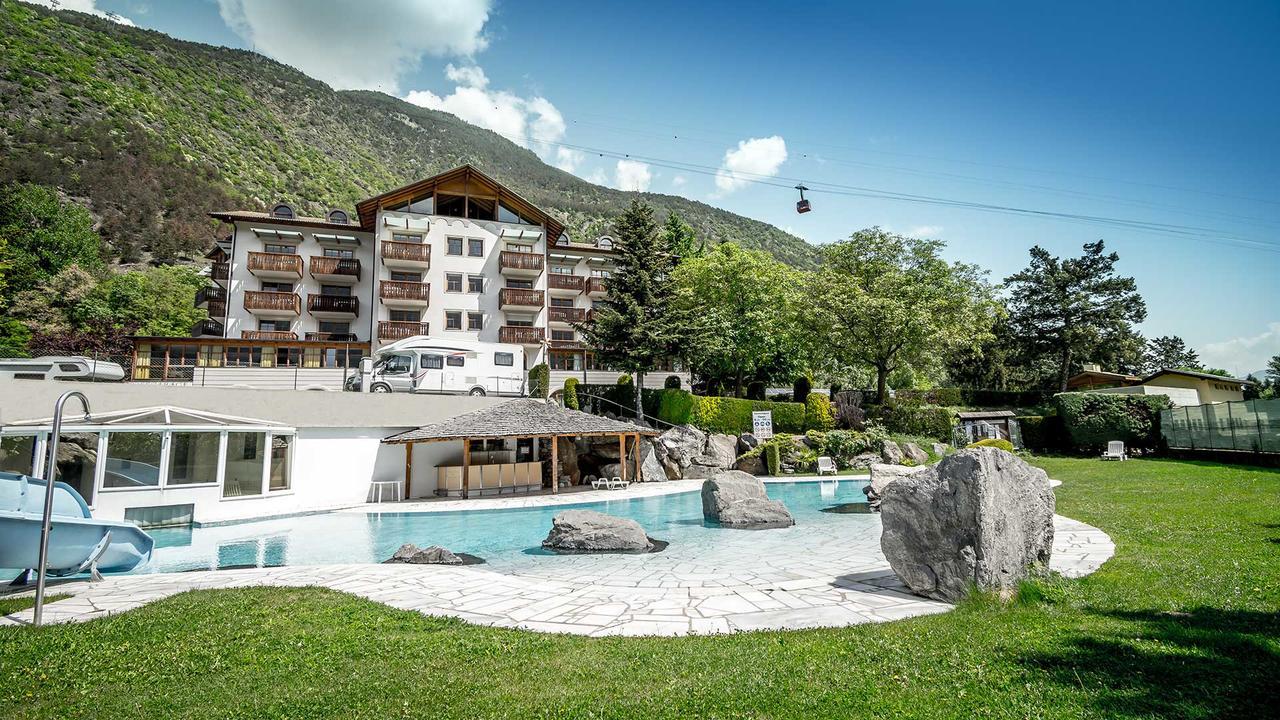 Hotel Vermoi Latsch Buitenkant foto